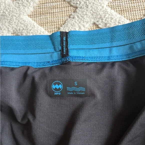 Janji - Picture 5 of 7